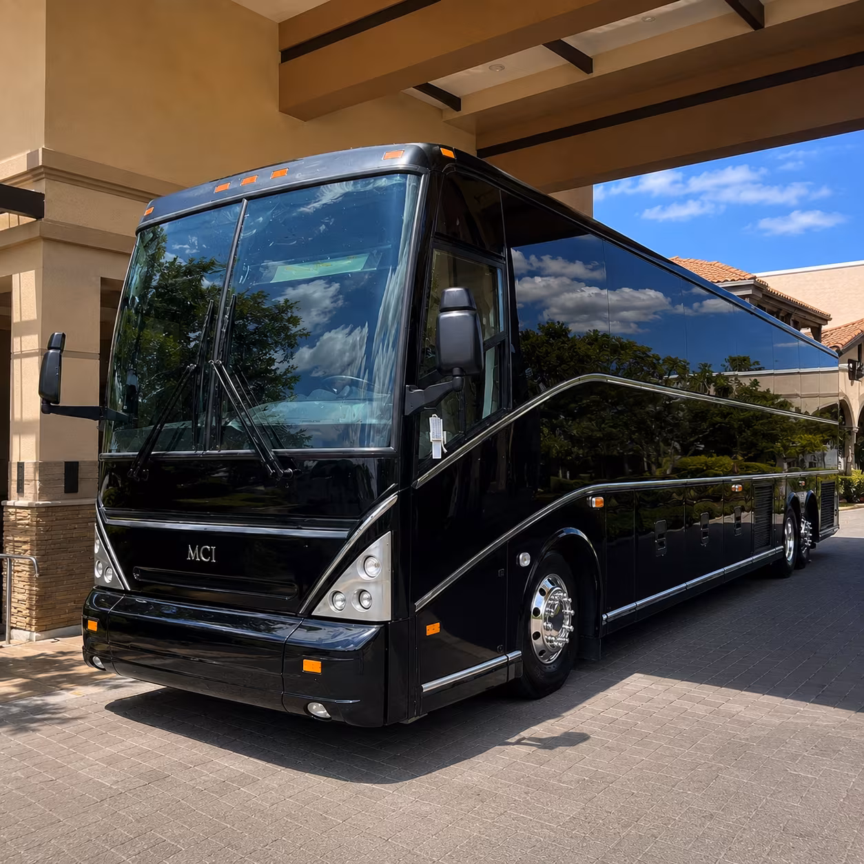 charter a bus from doral to orlando walt disney world and universal studios