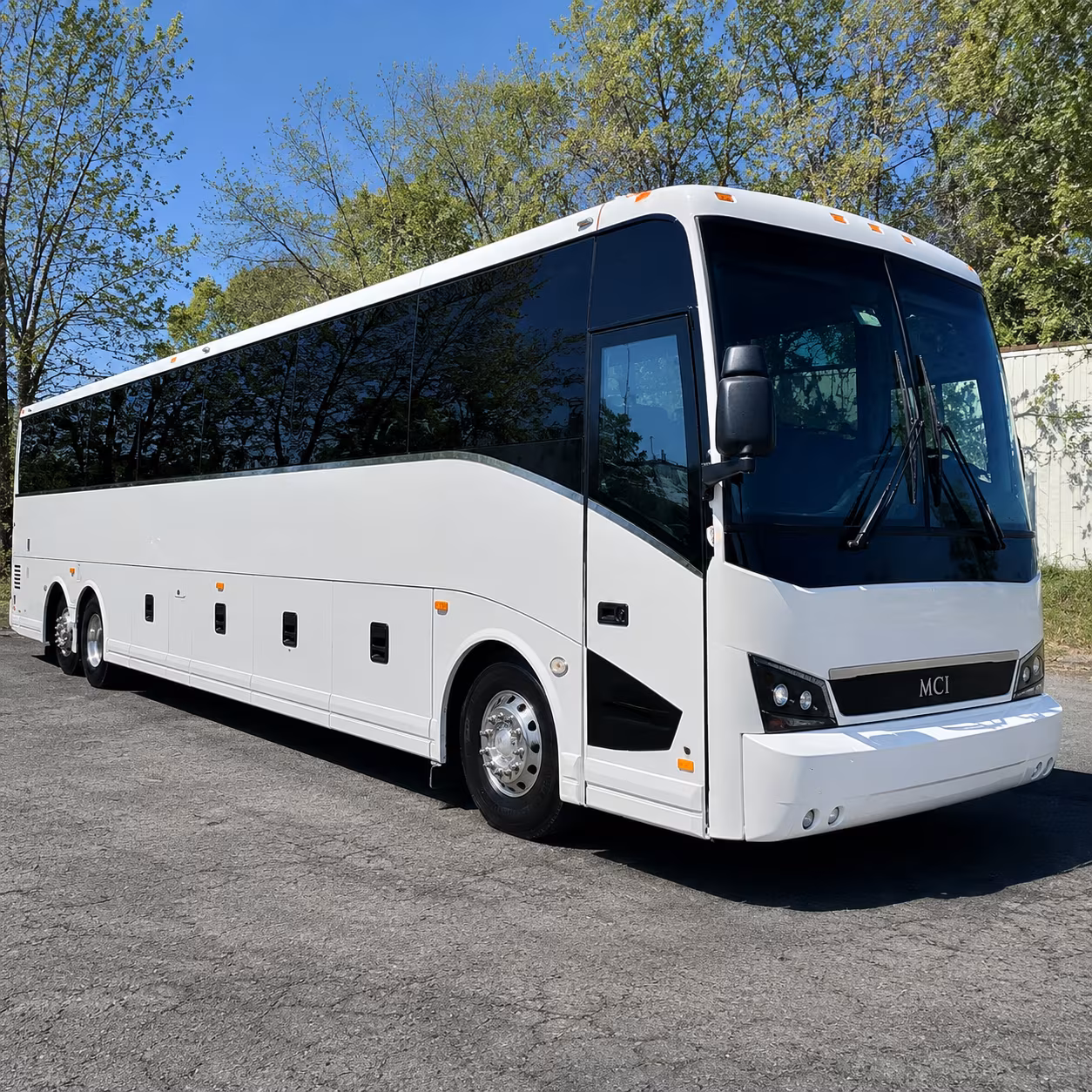 choosing the right bus for latin american delegation visits to southcom