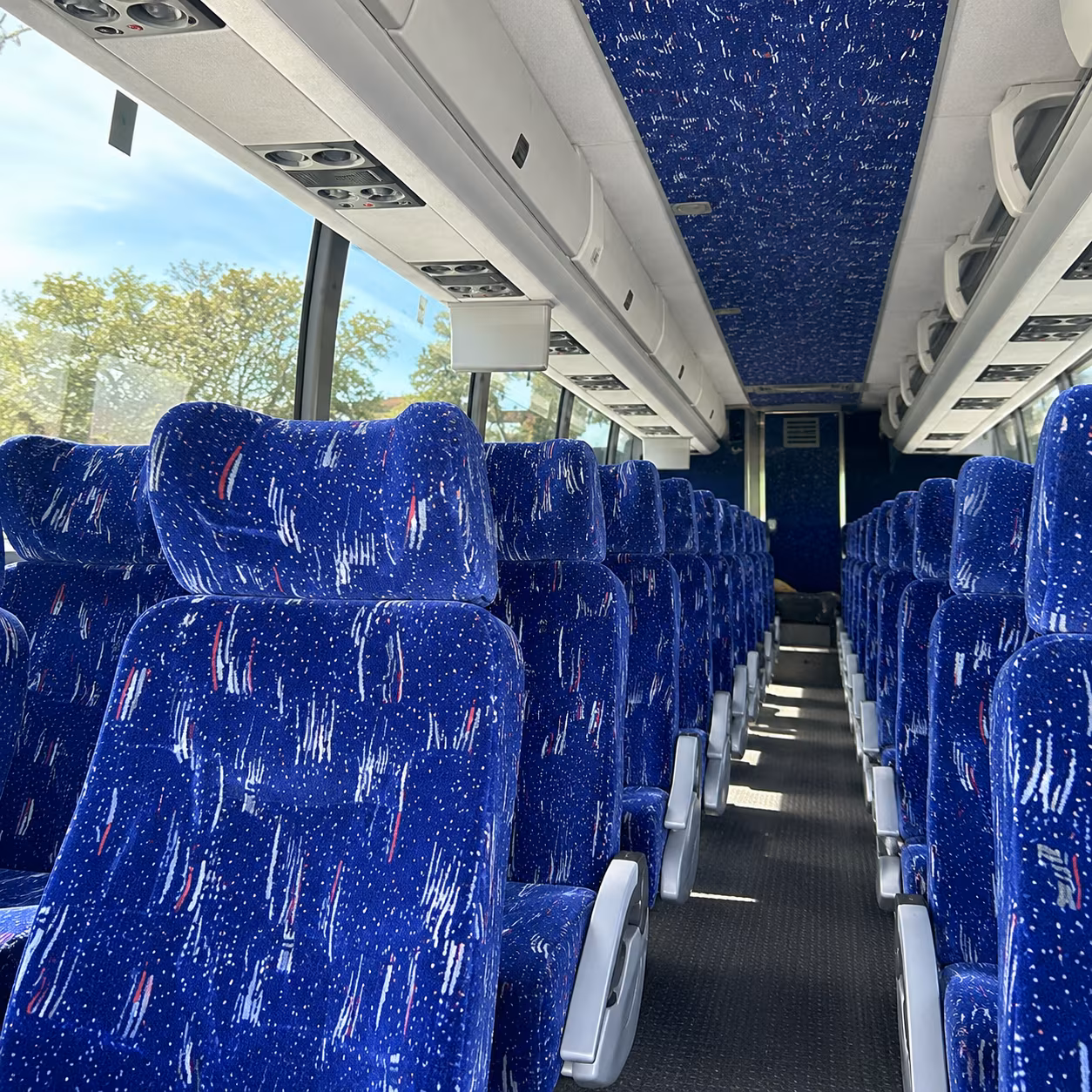 doral corporate event shuttle services that keep your team moving