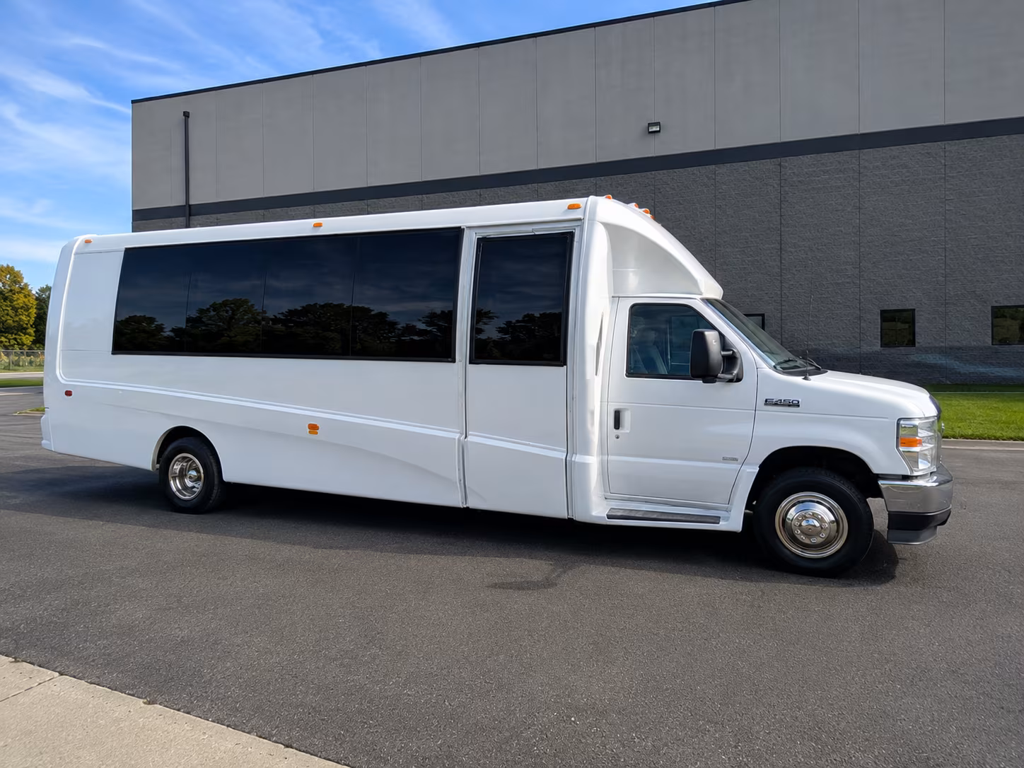 doralcharterbuscompany com can help you find the perfect party bus for a doral bachelorette wine tour