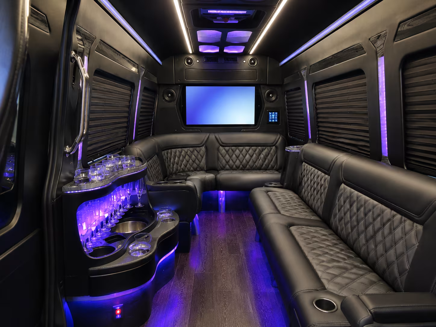doralcharterbuscompany com makes finding quinceanera and church celebration transportation easy