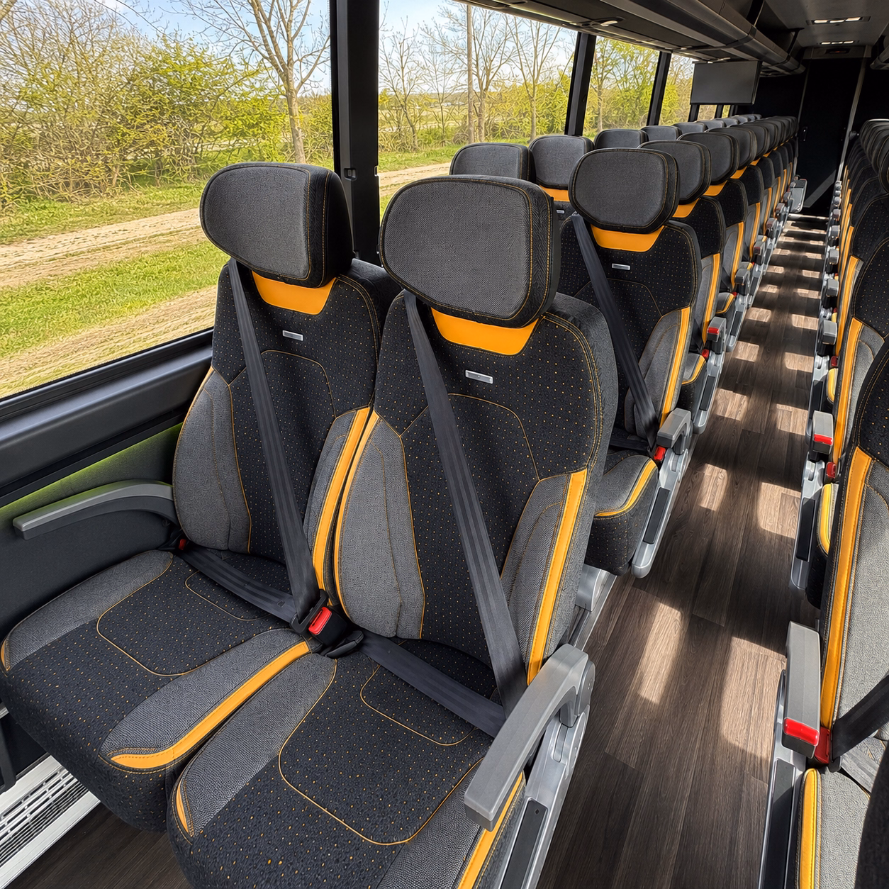 executive airport transfers between doral and miami international airport