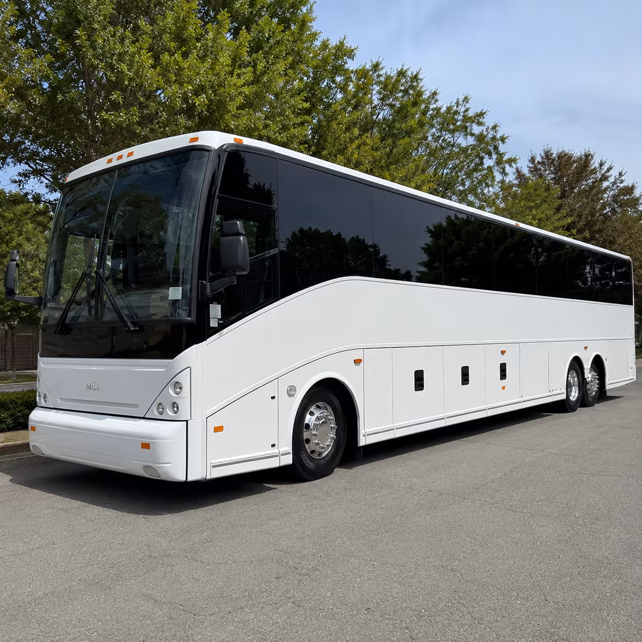 hollywood charter bus
