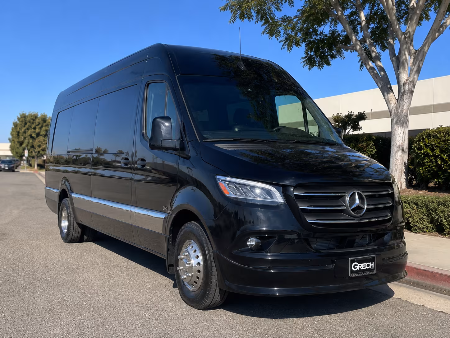 miami beach coordinate guest travel with miami beach wedding bus rentals